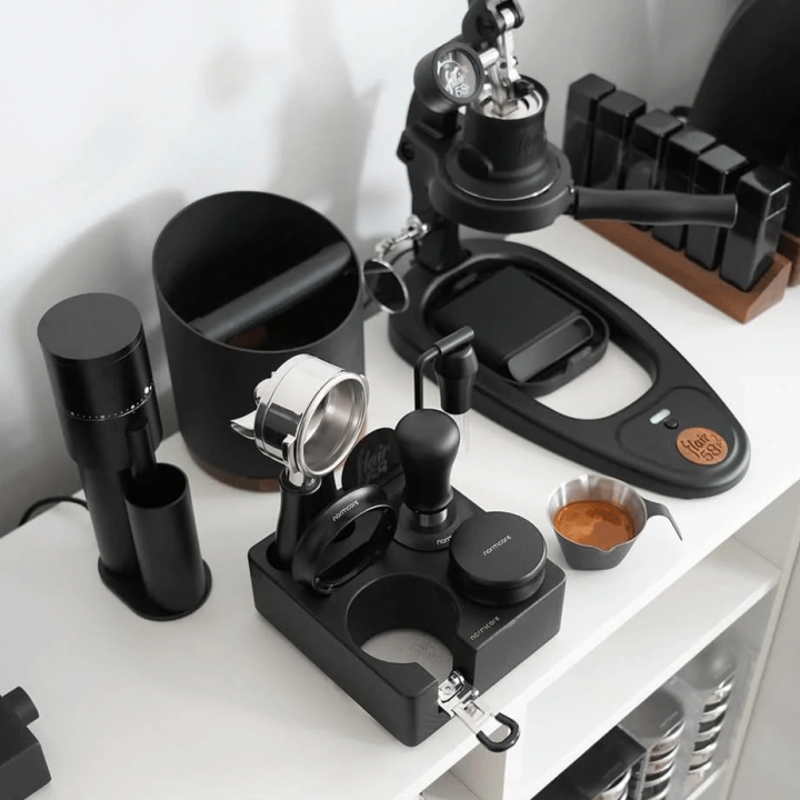 Normcore Kompakt Espresso Tamper Station Sort Asketræ 58 mm